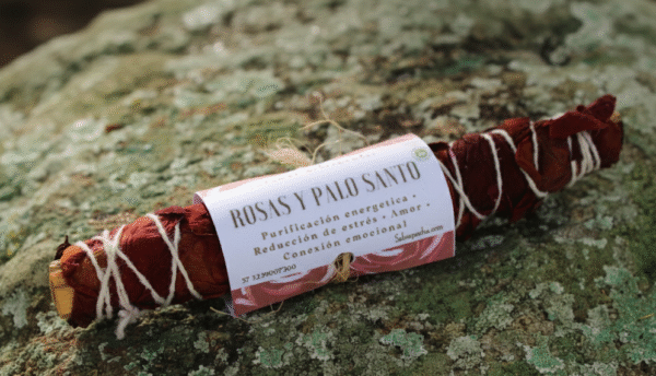 Sahumo Rosas y Palo Santo - Image 2