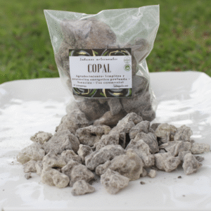 Paquete de copal 100g, resina incienso para sahumar el hogar.